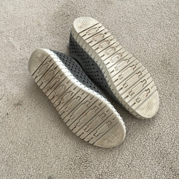 Ilse Jacobsen light gray slip on shoes sz 36 - Picture 3 of 3